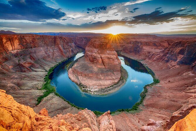 4-Day Las Vegas Grand Canyon Antelope Canyon Tour from SF - Day 2’s Grand Canyon hit list: helicopter optional, two rims included, Horseshoe Bend afterward