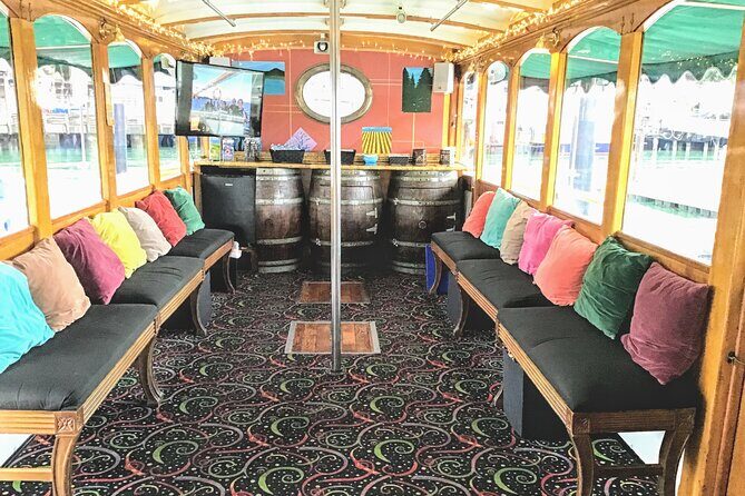 90-Minute Sunset Tour Aboard Wine Therapy - Practical Tips for a Smooth Evening on the Bay