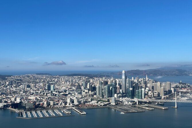 Airplane Elite San Francisco Flight Tour - Oakland to the Bay Bridge: Skyline Zoom-By and Iconic Angles