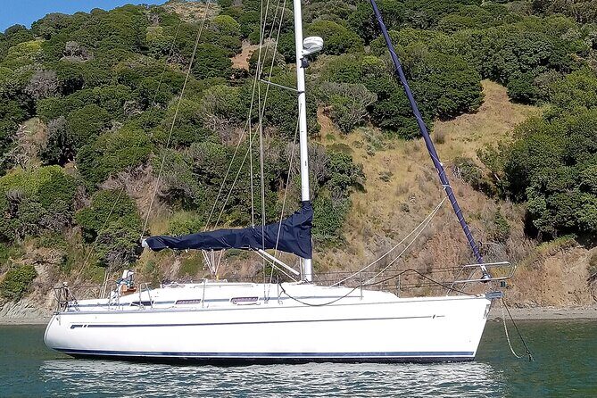 Awesome San Francisco Bay Private Sailing Adventure via Sausalito - What to bring (so cool Bay air doesn’t ruin your photos)