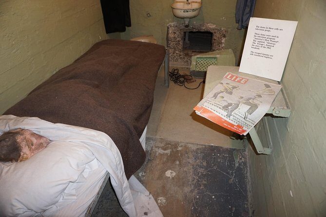 Best Alcatraz Prison Tickets & San Francisco Combo Tour - Inside The Rock: self-guided audio that moves at your pace