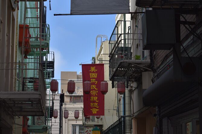 Chinatown Food & History Walking Tour - Small Group - Stop 5: Golden Gate Fortune Cookies Co—factory, tasting, and the story