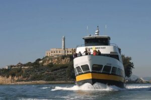 Escape from the Rock! Cruise around Alcatraz - Your device becomes the tour guide: audio in several languages