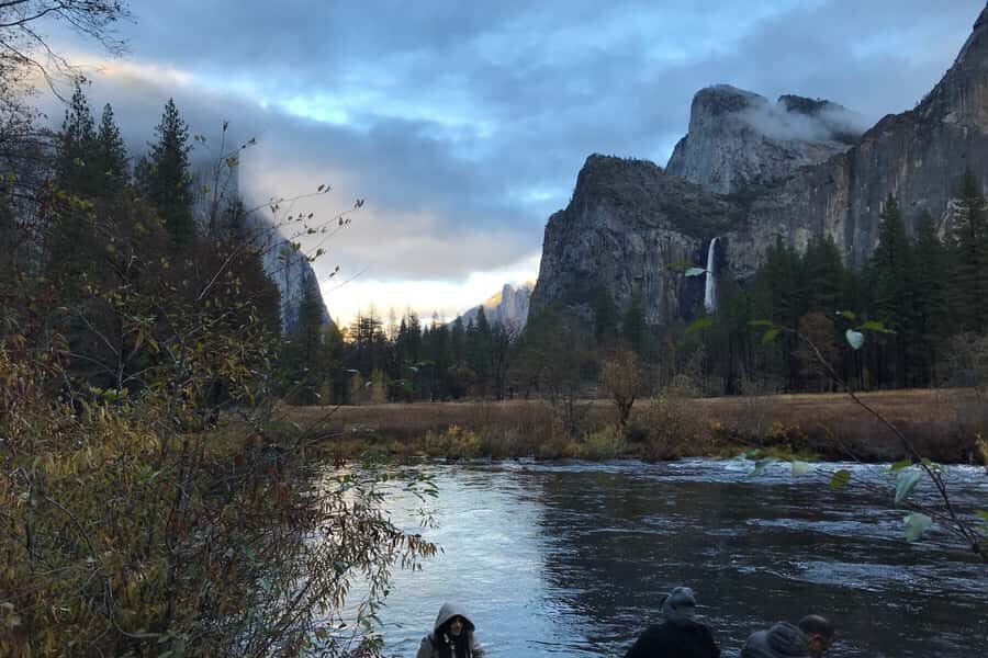 From SF: Yosemite Day Trip with Giant Sequoias Hike & Pickup - El Capitan View and the Climber-Spotting Advantage