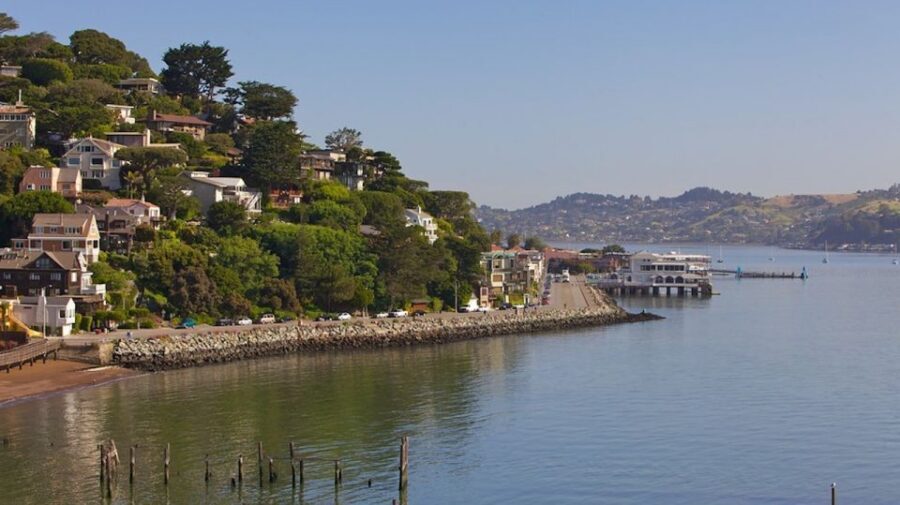 Golden Gate Bridge: Electric Bike Guided Tour to Sausalito - Marina District and Palace of Fine Arts: where the stops become stories