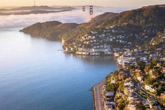 Muir Woods, Sausalito and Golden Gate Bridge - Sausalito on foot: main street strolls and panoramic Bay views