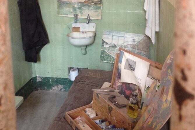 Official Alcatraz Island Prison Tour and San Francisco Bay Cruise - The uphill reality: stairs, the hill, and how to plan your footing