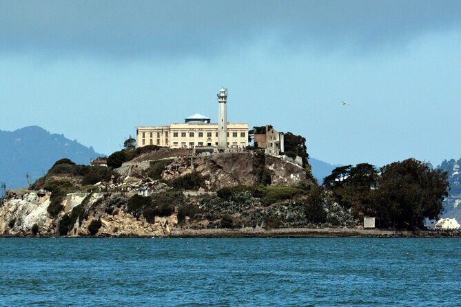 Official Alcatraz Tour and Golden Gate Bridge Bike Ride - Why This Combo Works: Alcatraz Plus Golden Gate Views