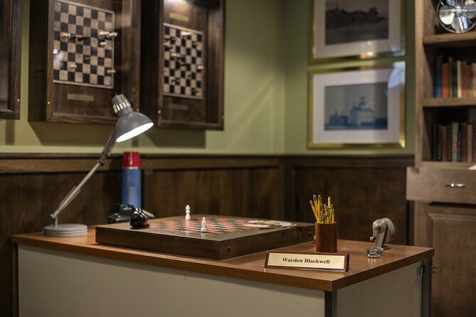 Prison Break Alcatraz Escape Room in Fisherman's Wharf - Inside the 1962 Alcatraz cell: teamwork that feels fair
