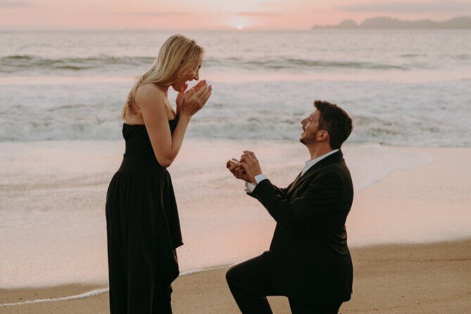 Private Vacation Photoshoot with Photographer in San Francisco - Baker Beach session: classic SF coastal photos in focused time