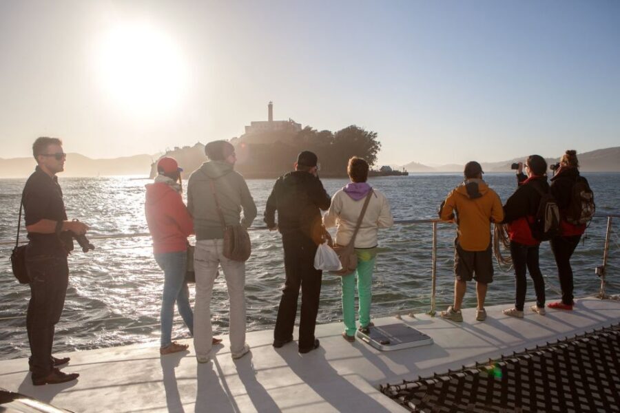 San Francisco Bay Sunset Cruise by Luxury Catamaran - San Francisco Bay sunset magic, timed by the water