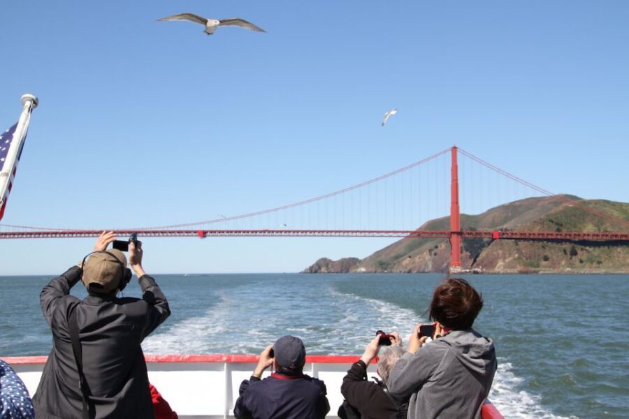 San Francisco: Bridge to Bridge Cruise (90-minutes) - Returning through the city by sea