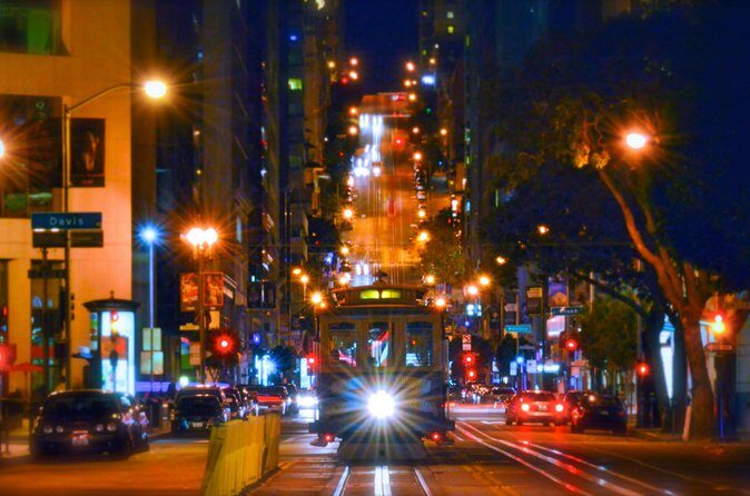 San Francisco: Cable Car Unlimited NIGHT Rides with Audio Tour - North Beach, the Italian Quarter: Quick Eats Without the Rushing