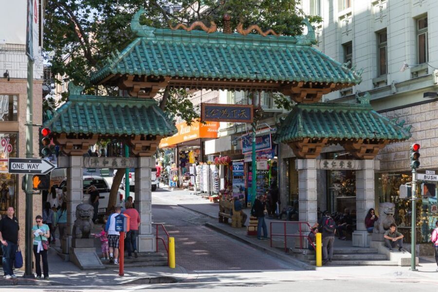 San Francisco: Chinatown Culinary Walking Tour - Buddhist Temple Stop and Cathedral Time: culture without the lecture
