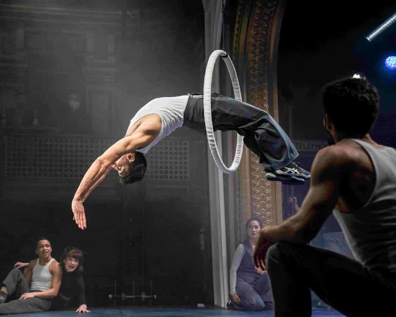 San Francisco: "Dear San Francisco" Aerial Show Entry Ticket - What Happens in Dear San Francisco: A 90-Minute Aerial Story With Live Music