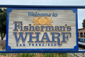 San Francisco Fisherman's Wharf Scavenger Hunt Adventure - Stop 1: Ghirardelli Square and the art of solving on the go