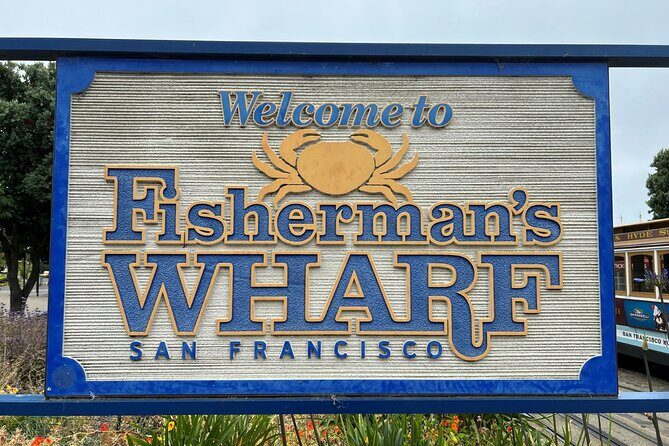 San Francisco Fisherman's Wharf Scavenger Hunt Adventure - Stop 1: Ghirardelli Square and the art of solving on the go