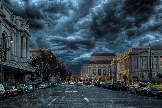 San Francisco Ghosts Boos and Booze Haunted Pub Crawl - Who should book this haunted pub crawl