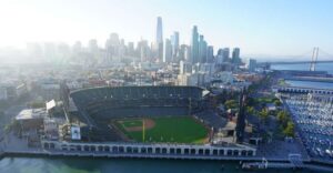 San Francisco: Giants Oracle Park Ballpark Tour - Security and the pack-light rule (no backpacks, no large bags)