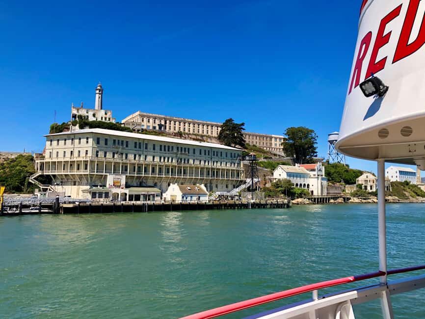 San Francisco: Golden Gate Bay Cruise (1-hour) - Crissy Field, the Presidio Hills, and the Approach to Golden Gate