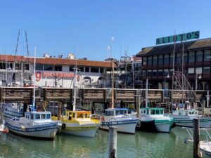 San Francisco: Golden Gate Bay Voyage on Historic Boat - Meeting at 245 Jefferson St: the small-group advantage