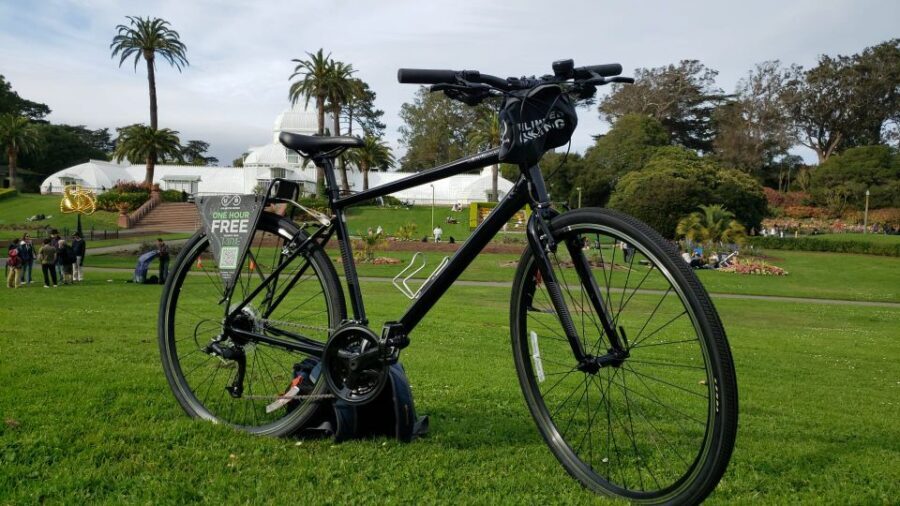 San Francisco: Golden Gate Park Bike or eBike Rental w/ map - What you get at Unlimited Biking: the gear that keeps the day smooth