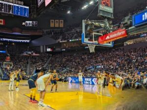 San Francisco: Golden State Warriors Basketball Game Ticket - Your assigned seat: how view and category can affect your night