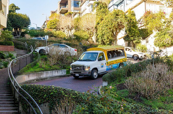 San Francisco: Lombard St Loop 50 Min Best City Highlights Tour - Coit Tower Photo Stop: Murals and Panoramic Bay Views