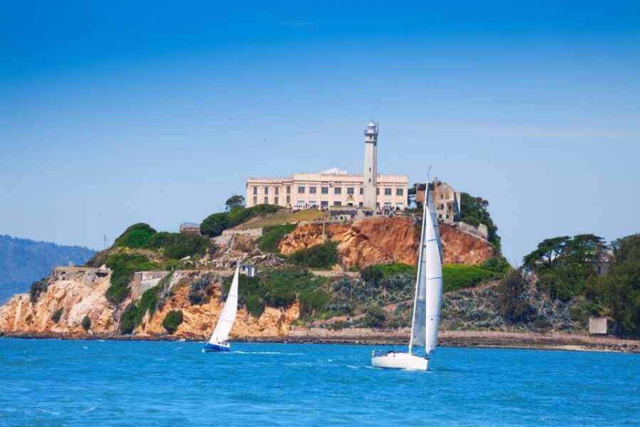 San Francisco Morning City Tour & Afternoon Alcatraz Ticket - Civic Center Plaza and Union Square: the downtown reset