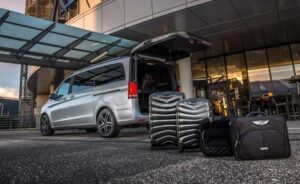 San Francisco: One Way Private Airport Transfer Service - Where the Driver Finds You at SFO: International Terminal vs. Terminal 1