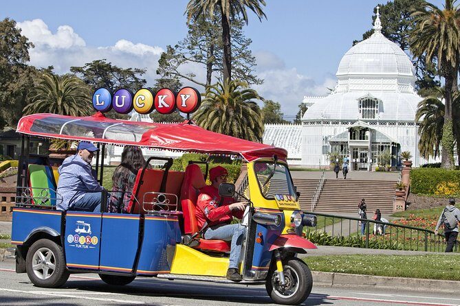 San Francisco Private Group City Tour 2.5 Hours - Lucky Tuk Tuk - Union Square to Lombard Street: cable cars, crowds, and a traffic-dependent crooked turn