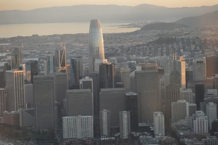 San Francisco: Seaplane Flight with Champagne - What You’ll Notice Over the Golden Gate Bridge Area