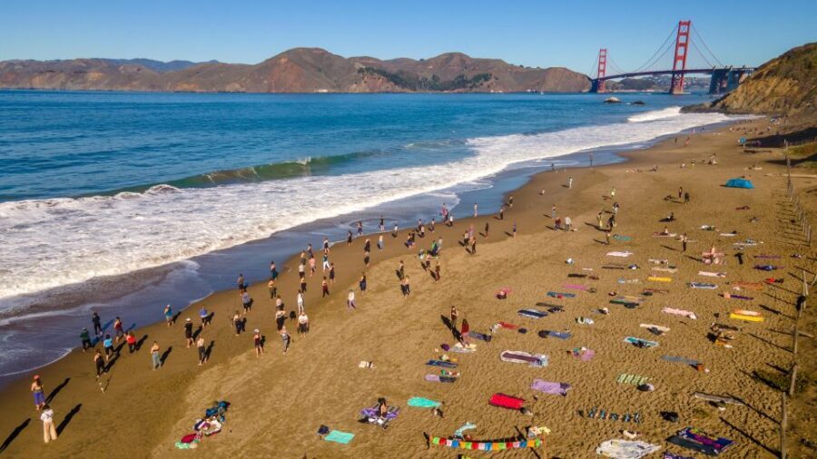 San Francisco: Silent Disco Yoga at Baker Beach - How the Class Unfolds on Sand and Near the Water