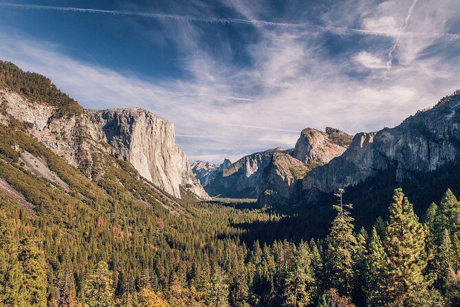 Yosemite National Park - One Way Trip - Tunnel View: the postcard angles, short and worth it